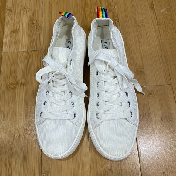 Steve Madden White Meshknit Tennis Shoe Sneaker with Pride Tag on Back Size 8 | Color: White | Size: 8 | Mbevel's Closet